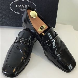 PRADA Men’s Spazzalato Leather Loafers w/ Bar Logo